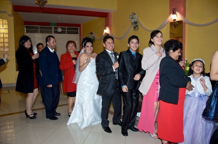BAILANDO