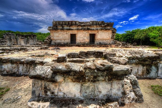 2. Zona arqueológica El Rey