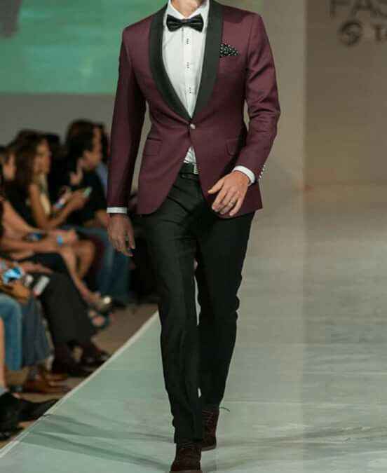 Novio de traje rojo - 1