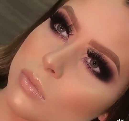 Chicas pongan aqui ideas de maquillaje y peinado - 6
