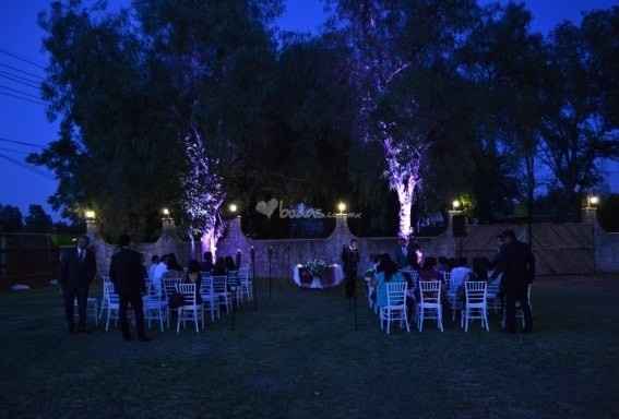 VISTA DE NOCHE EN JARDIN