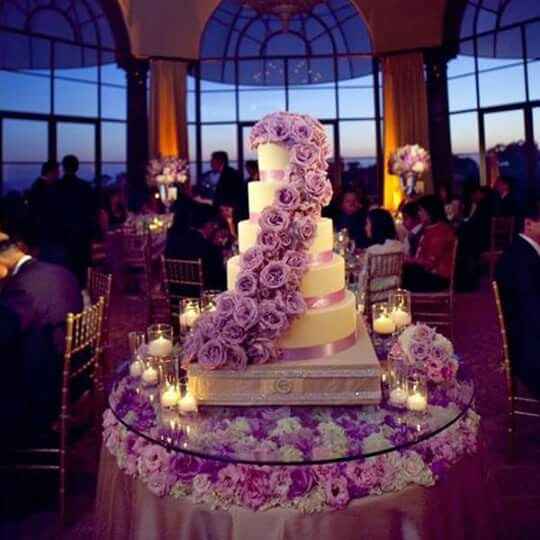 Decoración en tonos morados - 1