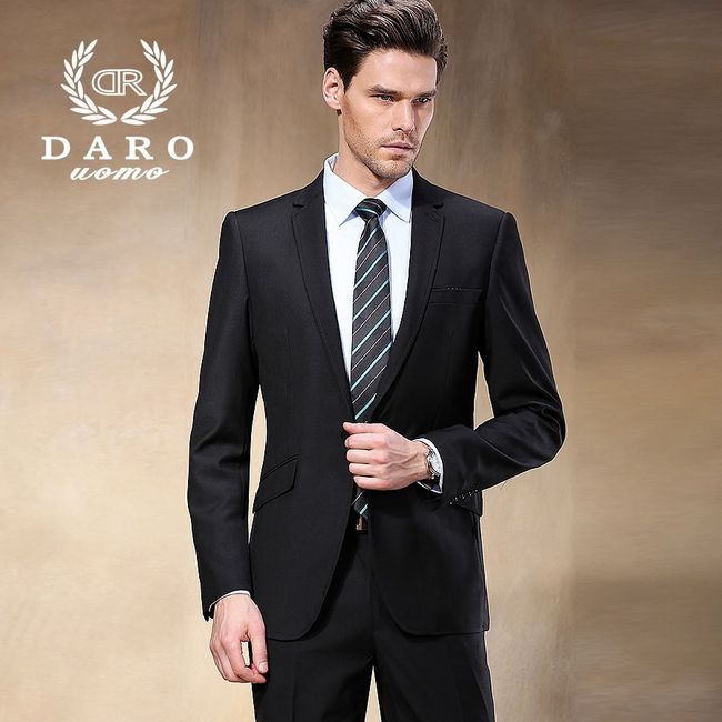 EL TRAJE DEL NOVIO
