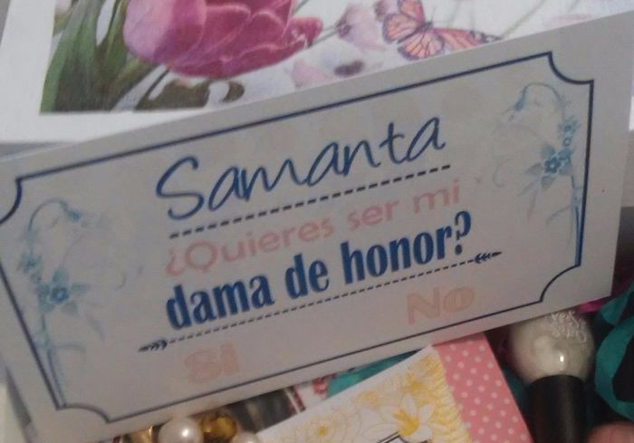 *Tarjetas personalizadas para cada una.