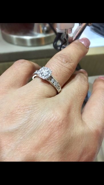 ¿como es su anillo de compromiso? - 1