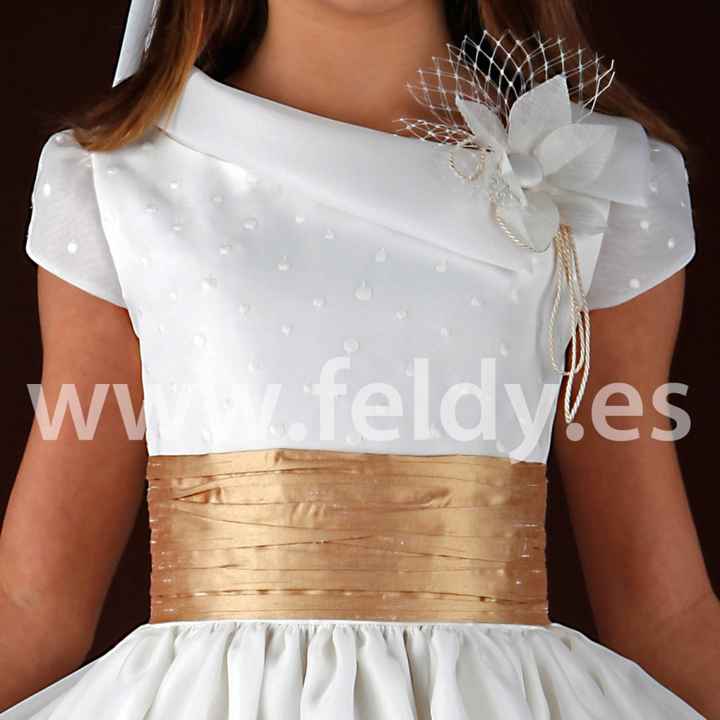 Vestidos para pajecitas con tonos dorados - 2