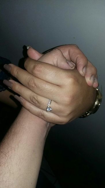 Mi anillo <img class=