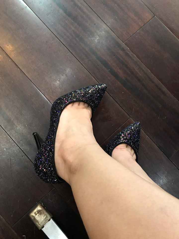 Mis zapatillas moradas y tenis ? - 2