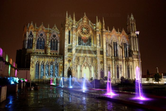 exterior de la iglesia 