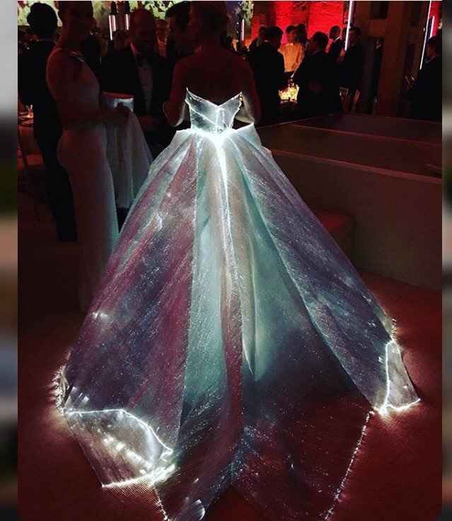 Vestido iluminado...lo aman o lo odian? - 2