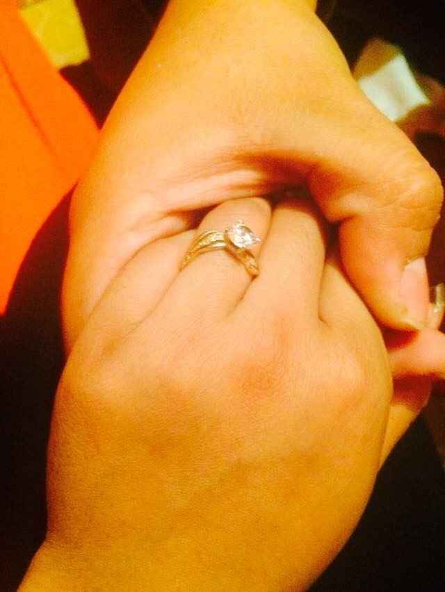 mi anillo de compromiso :)