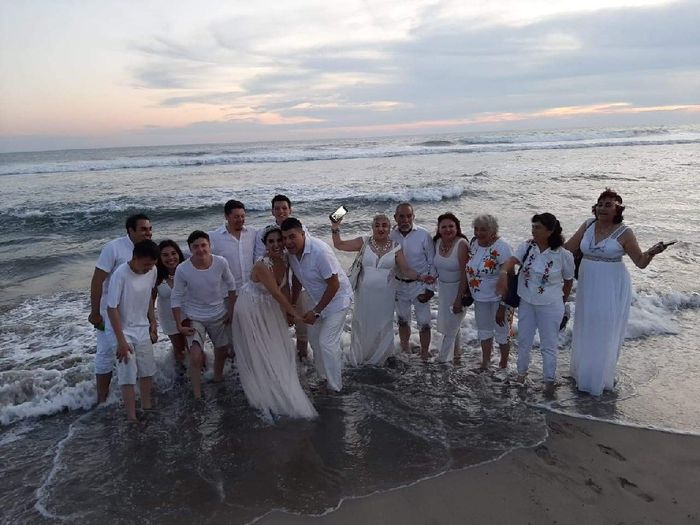 Ame ser novia y estar vestida de blanco todo el fin de semana 😍 18