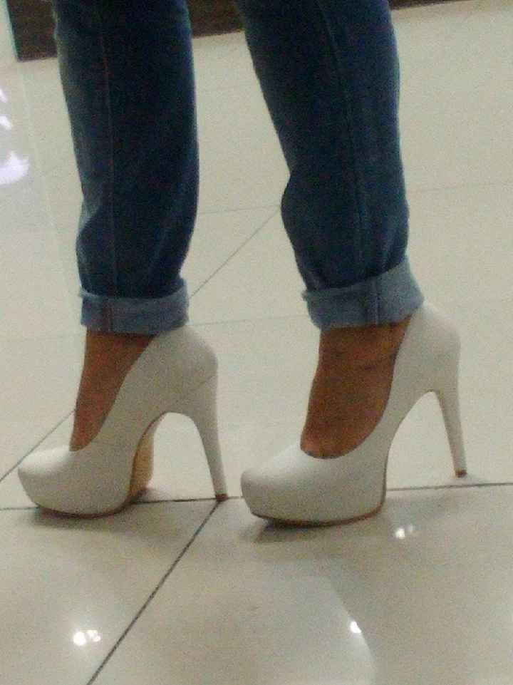 Bellas  bridess, quien ya tiene sus zapatillas? - 1