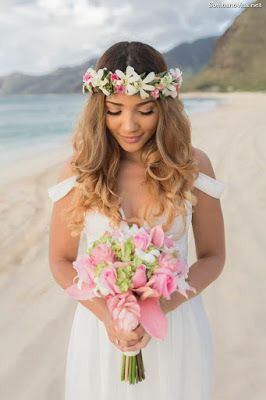 Peinados para una boda tropical🌺 2