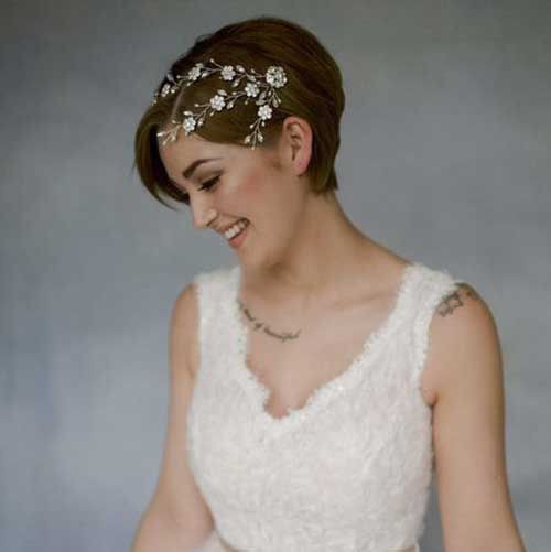 Peinados para novias con cabello cortito. 👰🏻 26