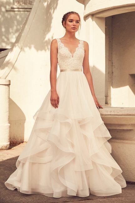 Vestidos de novia con listones a la cintura 👰🏻 13