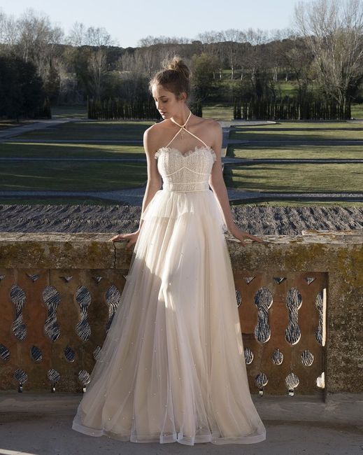 Vestidos de novia con detalles en el cuello👰🏻 14