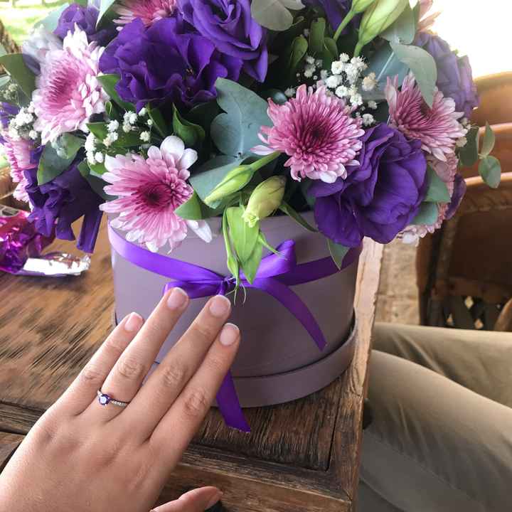 Mi anillo de compromiso, Adriana. - 1