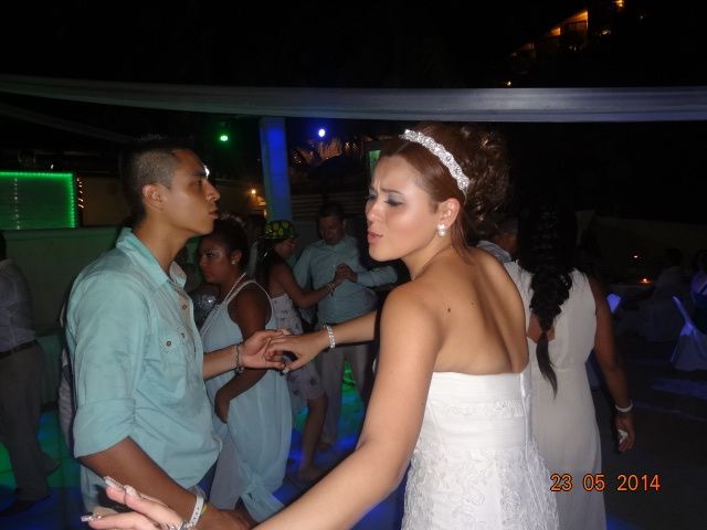 BAILE Y BAILE