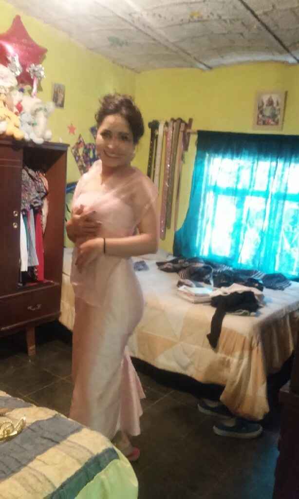 Mi hermana tiene su vestido para ser mi dama - 1