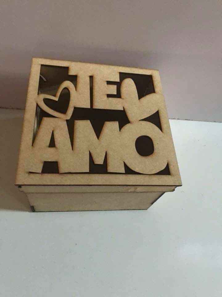 Caja sin pintar