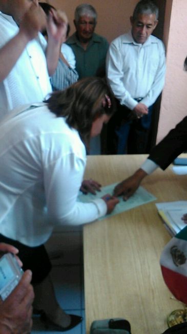 Legalmente ya soy la señora de serrano... parte 2 - 5