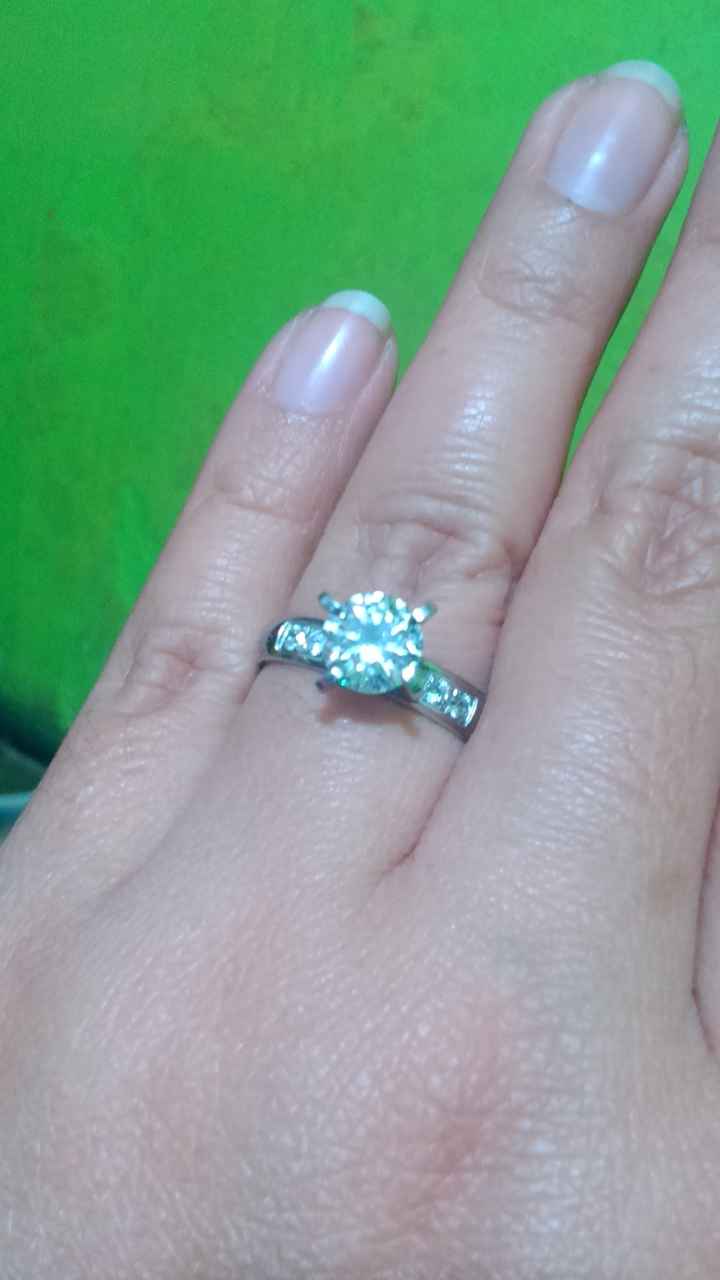 Catálogo de anillos de compromiso de Bodas.com - 1