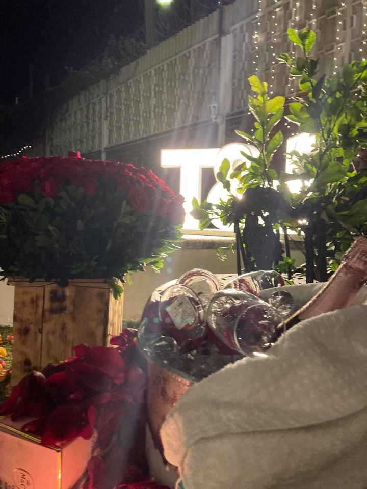 ¿Fuegos artificiales o letras gigantes iluminadas?🎇💡 - 1