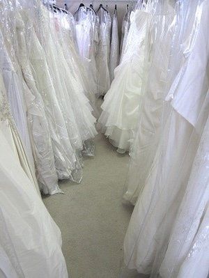 Pruébate todos los vestidos