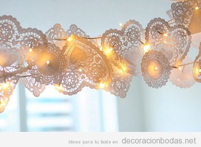 Papelitos de repostería en guirlanda