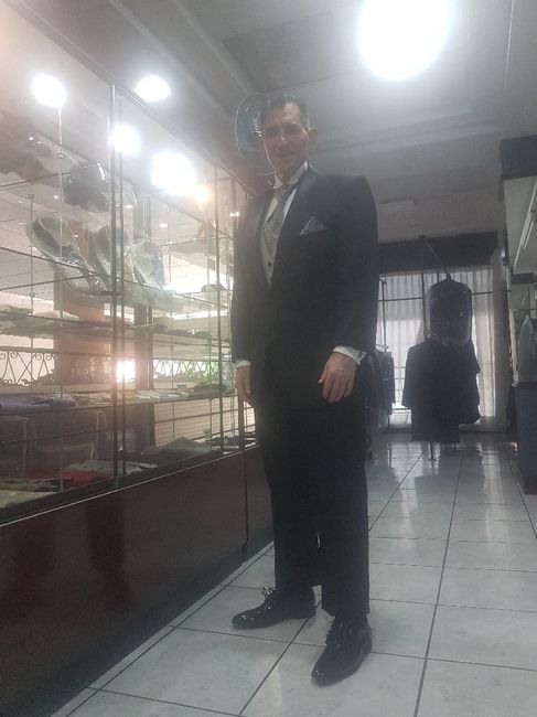 Le dicen que si al traje! 👔👓❤ - 3