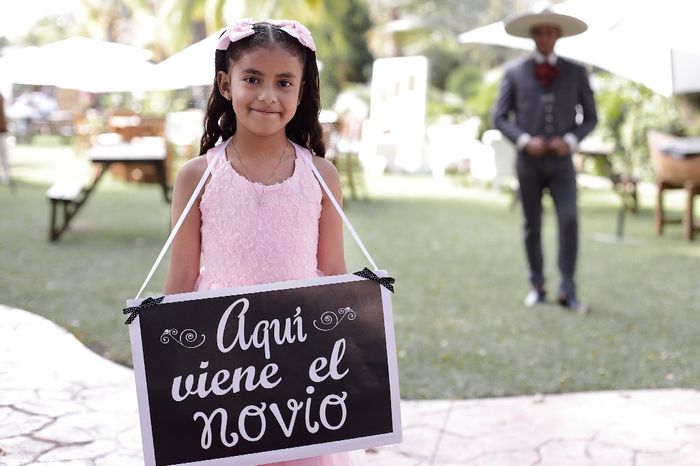Aquí viene el novio! La llegada del que es mi príncipe azul💙 - 2