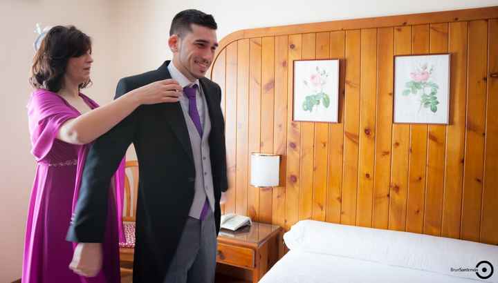 Terminando de vestirse