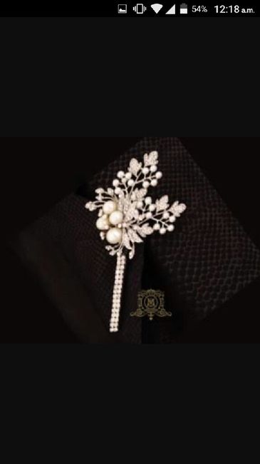 Combinación de colorea en ivory y negro, y un toque de rojo - 3