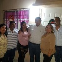 DOS FAMILIAS SE CONVERTÍAN EN UNA 