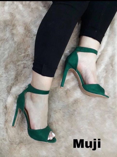 Estoy en un gran dilema sobre mis zapatillas mi gran dia - 1