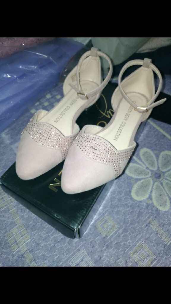 Color de los zapatos - 1