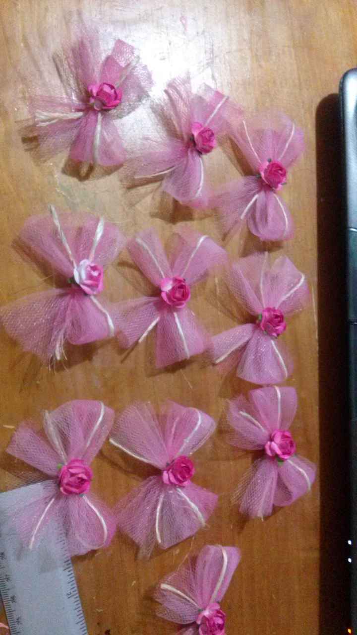 ¿que darán de distintivos para su despedida de soltera? - 1