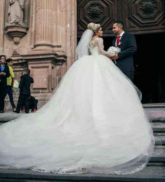 Que tipo de mantilla le va a este vestido? - 1