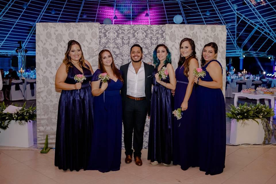 Las damas y el caballero