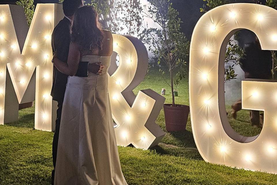Espacio verde para celebrar matrimonios
