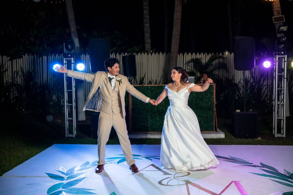 Entrada de novios