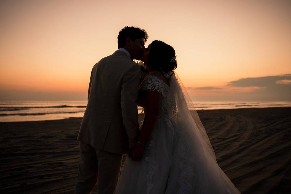 Novios a&m