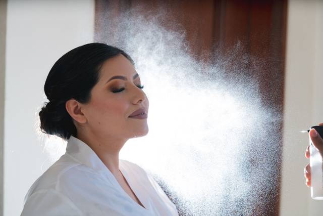 Roceando el maquillaje de una novia