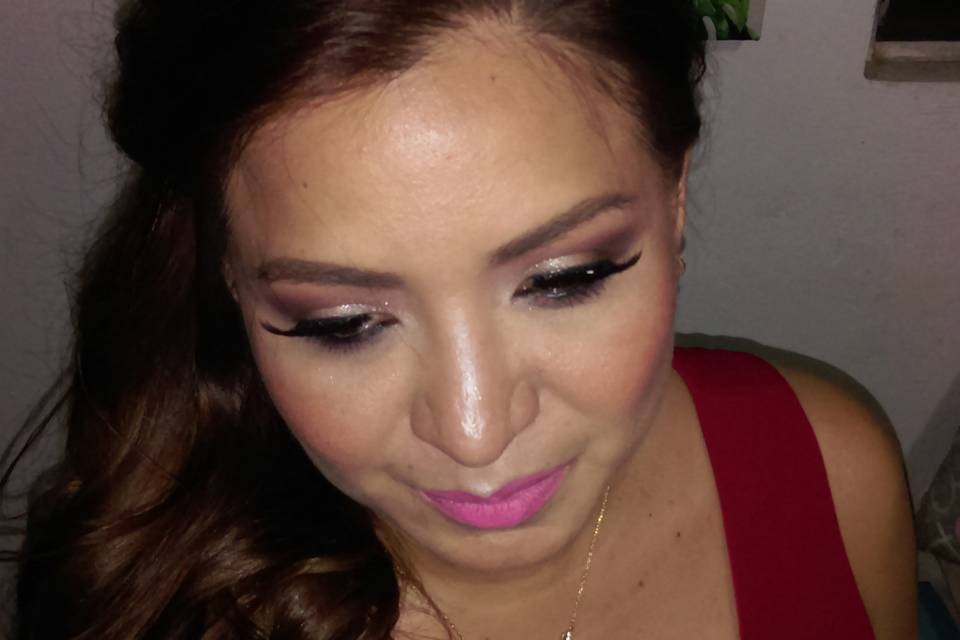 Adriana vique makeup