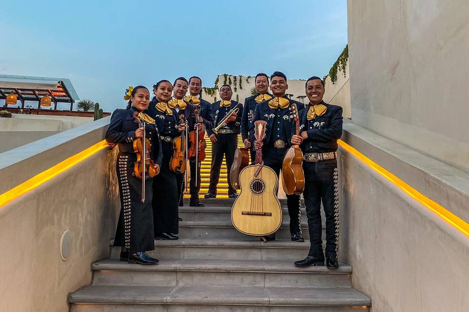 Mariachi Juvenil Allende