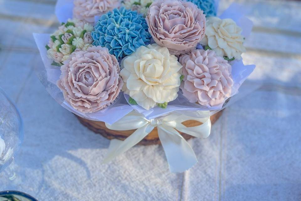 Centro de mesa de cupcakes