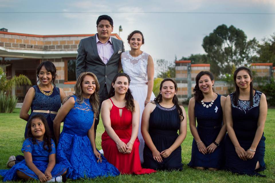 No hay boda sin damas de honor