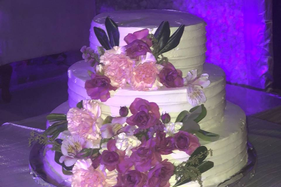 Hermoso pastel 60 personas