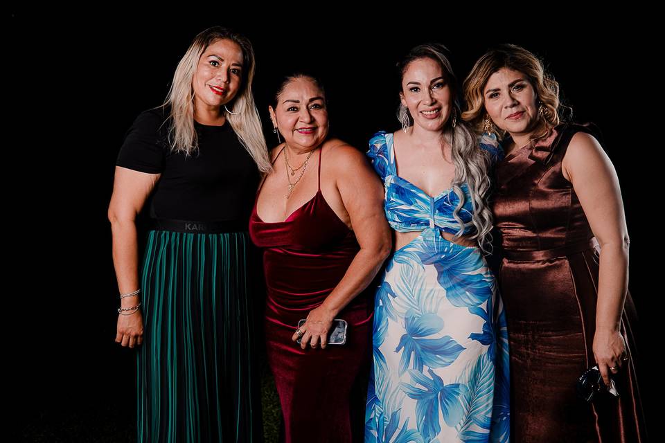 Amigas de la mama